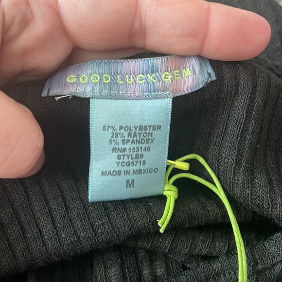 Good Luck Gem long sleeve. V neck and cropped shirt. Ladies size M - Picture 3 of 3